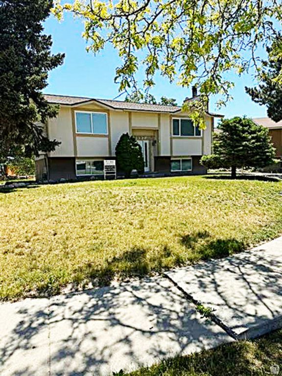 5503 S WESTSIDE CIR, Kearns, UT 84118