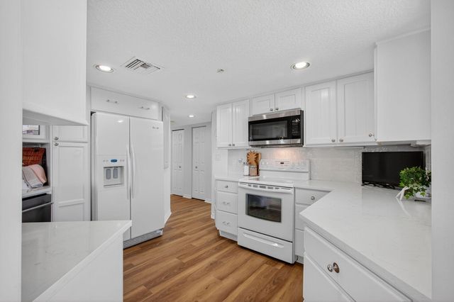 5051 North Highway A1a 4-6, Hutchinson Island, FL 34949