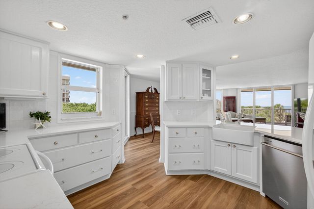 5051 North Highway A1a 4-6, Hutchinson Island, FL 34949