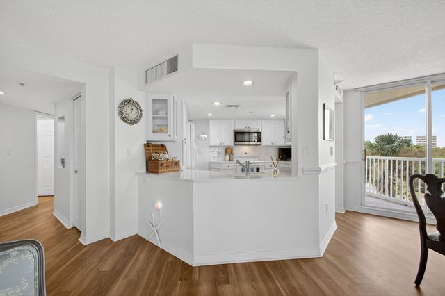 5051 North Highway A1a 4-6, Hutchinson Island, FL 34949