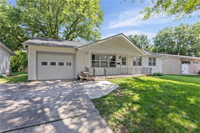 8100 E 90th Terrace, Kansas City, MO 64138