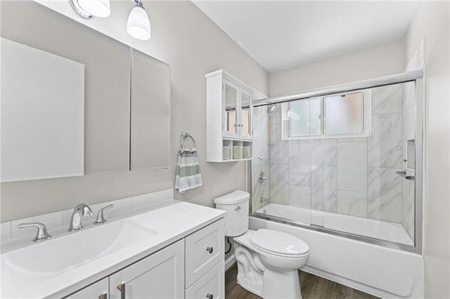 8100 E 90th Terrace, Kansas City, MO 64138