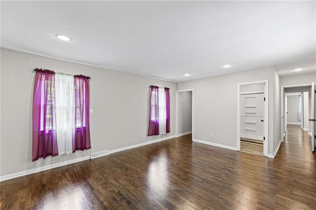 8100 E 90th Terrace, Kansas City, MO 64138