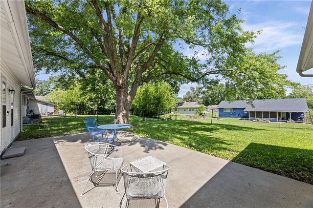 8100 E 90th Terrace, Kansas City, MO 64138