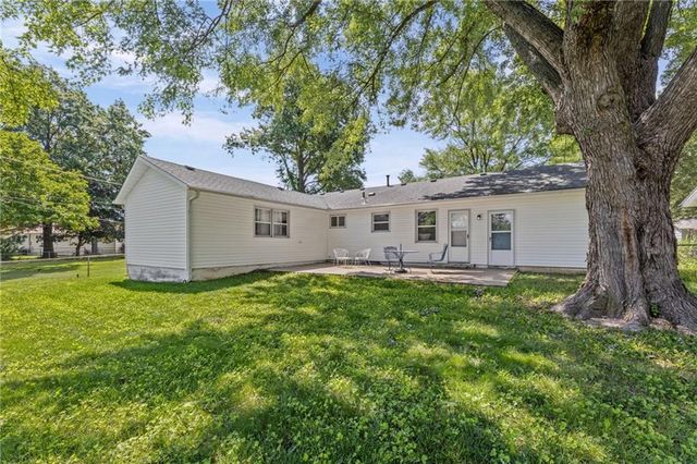 8100 E 90th Terrace, Kansas City, MO 64138
