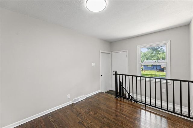 8100 E 90th Terrace, Kansas City, MO 64138