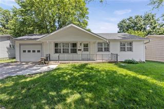 8100 E 90th Terrace, Kansas City, MO 64138