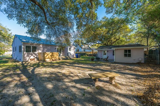 5 Peeks Pike, Charleston, SC 29407