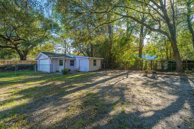 5 Peeks Pike, Charleston, SC 29407