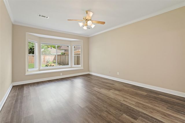 1811 Laguna Meadows Ln, Houston, TX 77094