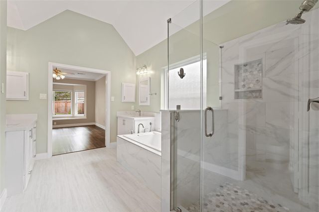 1811 Laguna Meadows Ln, Houston, TX 77094