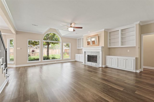 1811 Laguna Meadows Ln, Houston, TX 77094