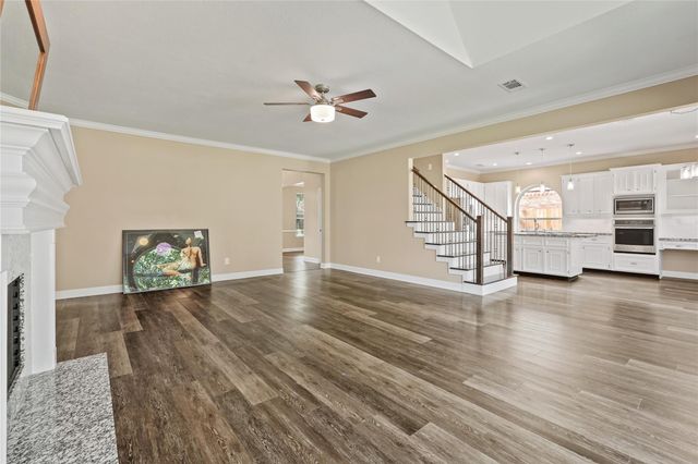 1811 Laguna Meadows Ln, Houston, TX 77094