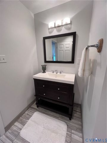 15330 Harrowgate Rd, Chester, VA 23831