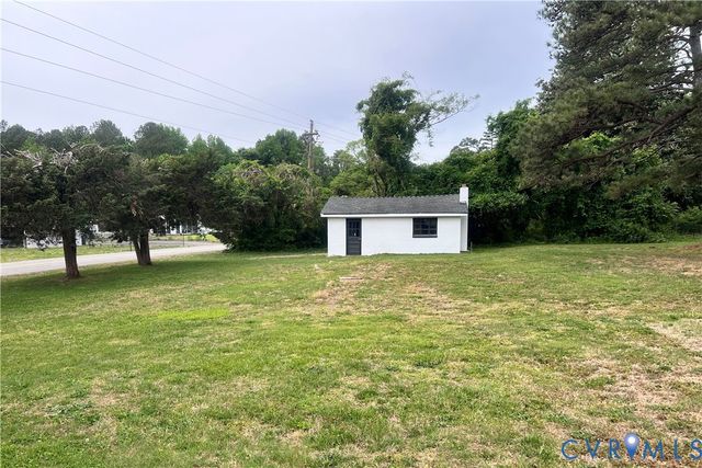 15330 Harrowgate Rd, Chester, VA 23831