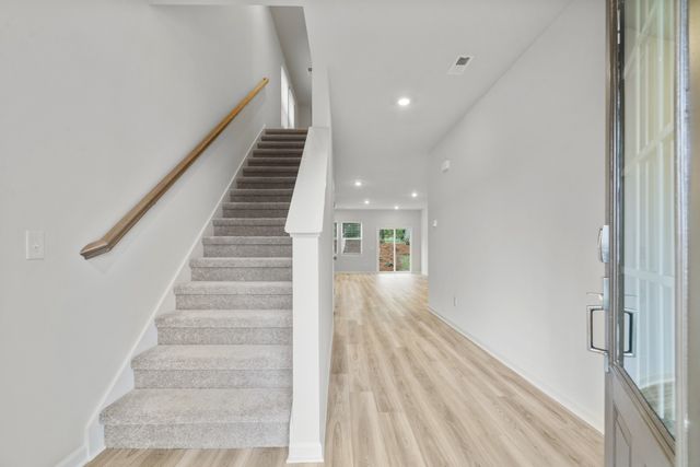 3156 Lyman Ridge Rd, Columbia, TN 38401