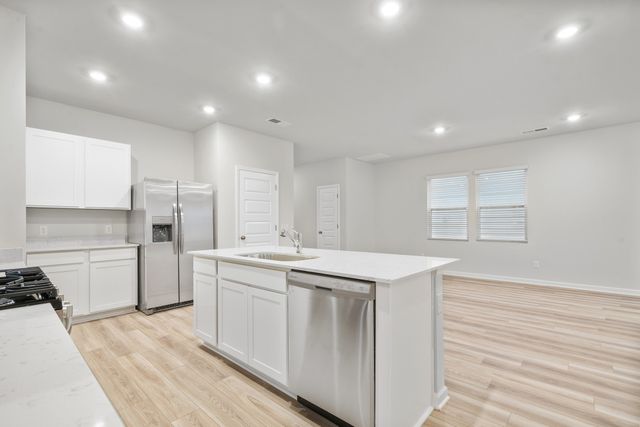 3156 Lyman Ridge Rd, Columbia, TN 38401