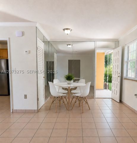 940 Benevento Ave 0, Coral Gables, FL 33146