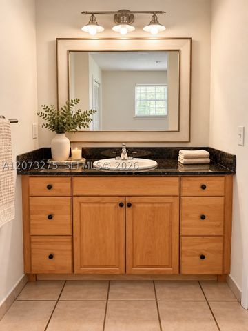 940 Benevento Ave 0, Coral Gables, FL 33146