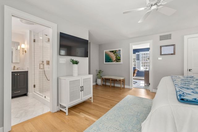 22 Longmeadow Rd, Hingham, MA 02043