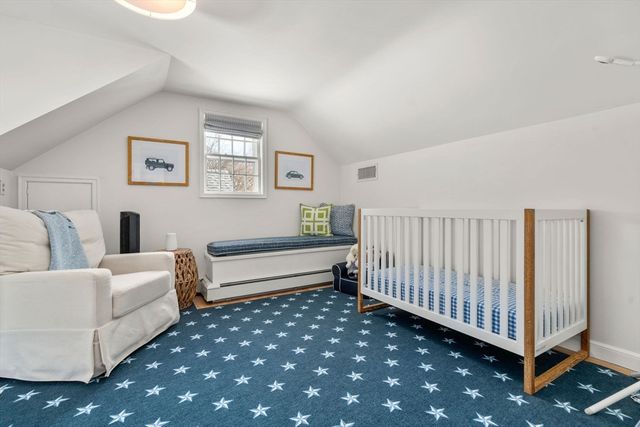 22 Longmeadow Rd, Hingham, MA 02043