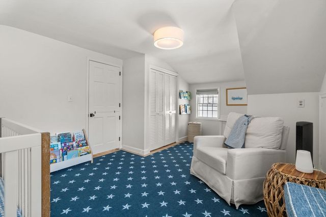 22 Longmeadow Rd, Hingham, MA 02043