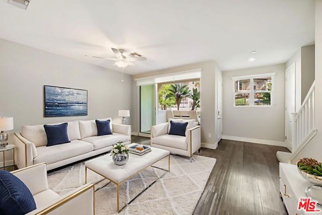 4393 Paxton Place, Calabasas, CA 91302