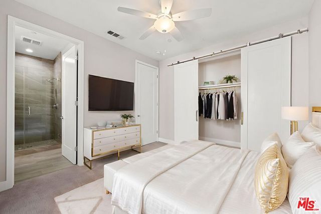 4393 Paxton Place, Calabasas, CA 91302