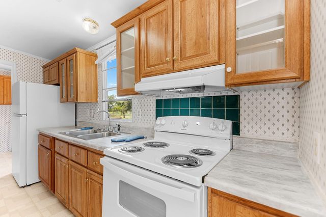 900 County Road 304, Bertram, TX 78605