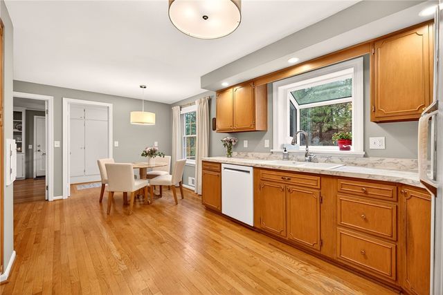 9 Sandpiper Lane, Pittsford, NY 14534