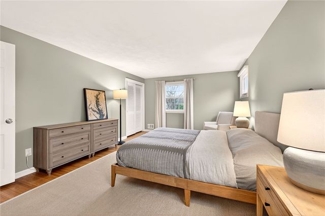 9 Sandpiper Lane, Pittsford, NY 14534