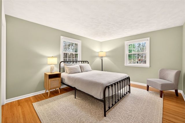 9 Sandpiper Lane, Pittsford, NY 14534