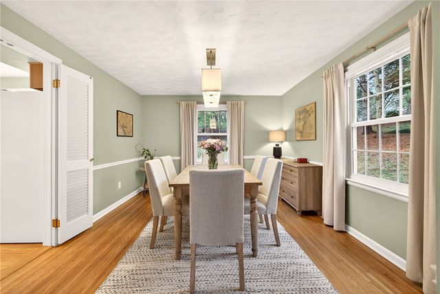 9 Sandpiper Lane, Pittsford, NY 14534