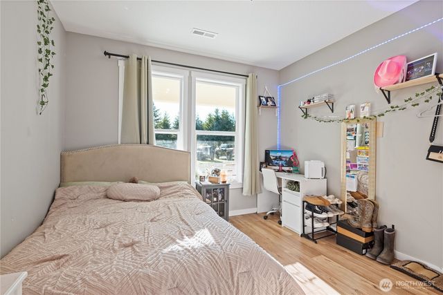 250 Red Rock Drive, Castle Rock, WA 98611