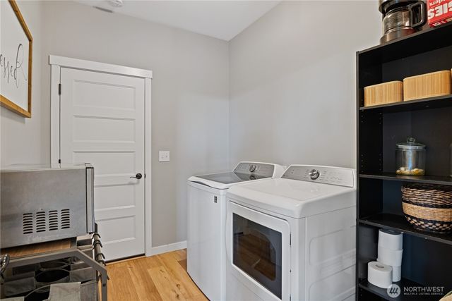 250 Red Rock Drive, Castle Rock, WA 98611