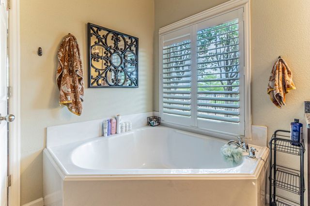 1407 Ballycastle Lane, Corinth, TX 76210