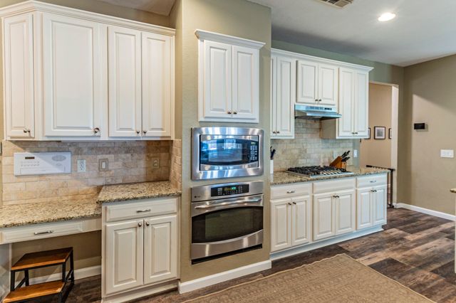 1407 Ballycastle Lane, Corinth, TX 76210