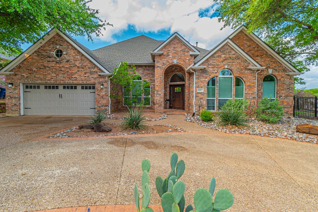 1407 Ballycastle Lane, Corinth, TX 76210