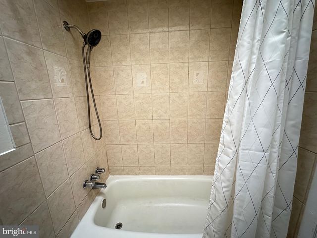 4227 GREENMOUNT RD, Philadelphia, PA 19154