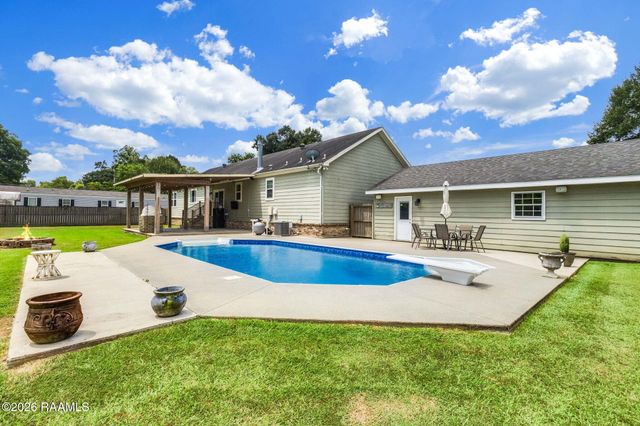 1033 Deanna Lane, Broussard, LA 70518