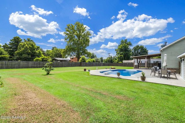 1033 Deanna Lane, Broussard, LA 70518