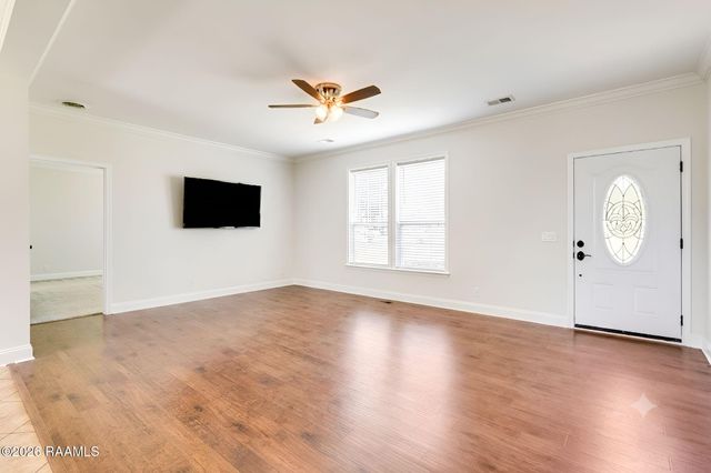 1033 Deanna Lane, Broussard, LA 70518