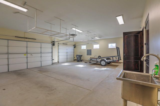 1433 21ST Avenue SE, Rio Rancho, NM 87124