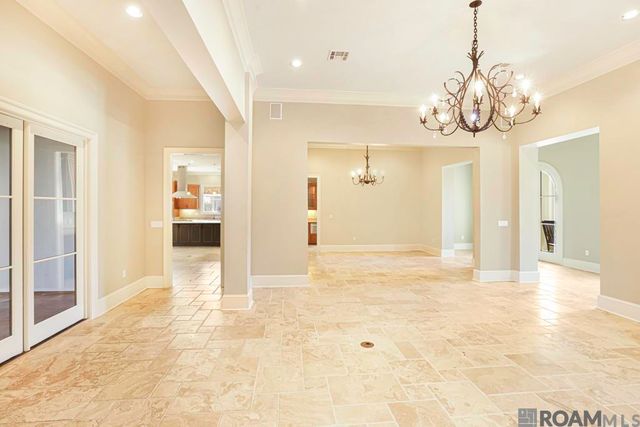 15009 Via Horti Ct, Baton Rouge, LA 70810