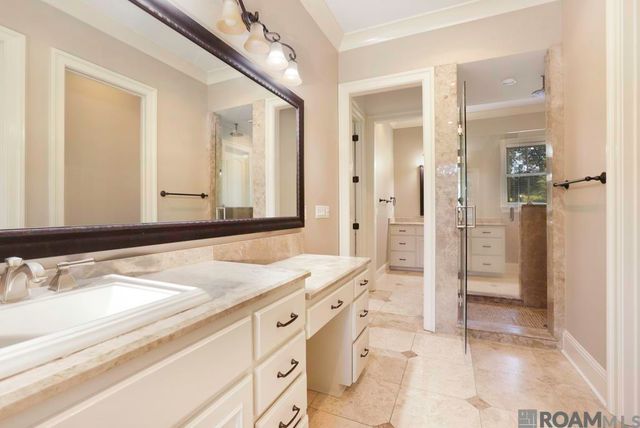 15009 Via Horti Ct, Baton Rouge, LA 70810