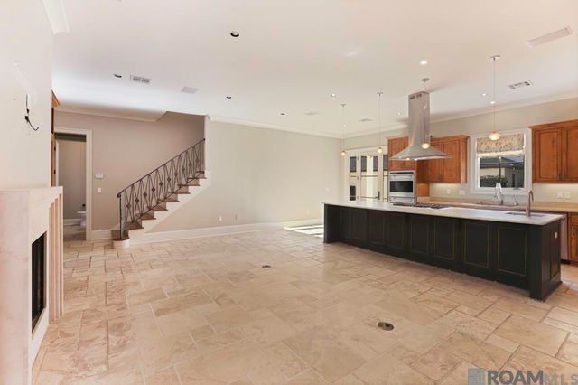 15009 Via Horti Ct, Baton Rouge, LA 70810