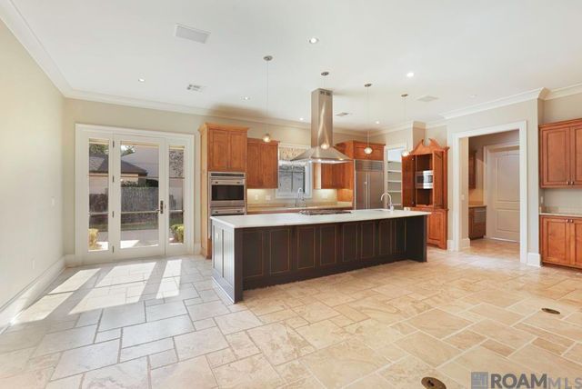 15009 Via Horti Ct, Baton Rouge, LA 70810