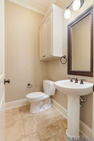 15009 Via Horti Ct, Baton Rouge, LA 70810