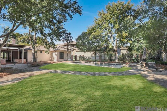 15009 Via Horti Ct, Baton Rouge, LA 70810