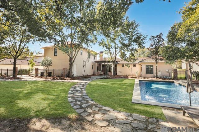 15009 Via Horti Ct, Baton Rouge, LA 70810